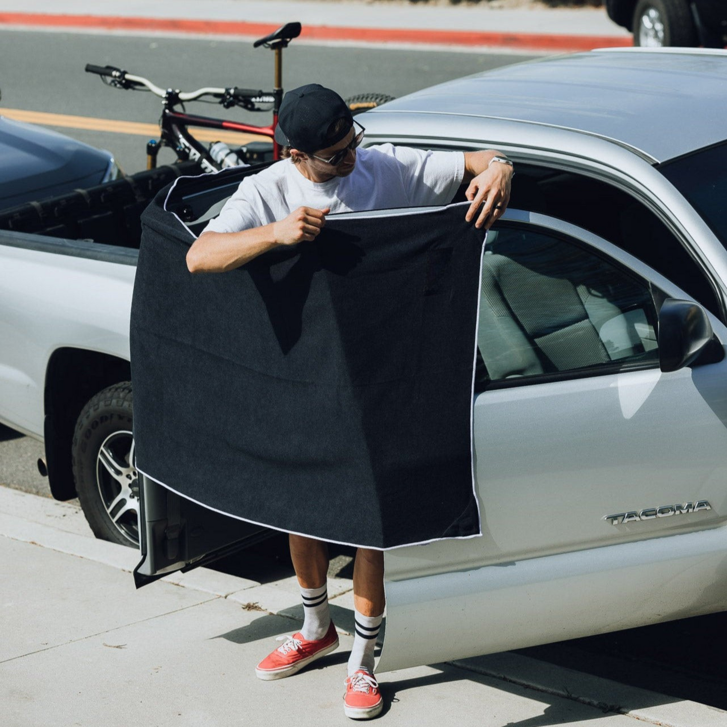 Itemz™ | Magnetic Towel